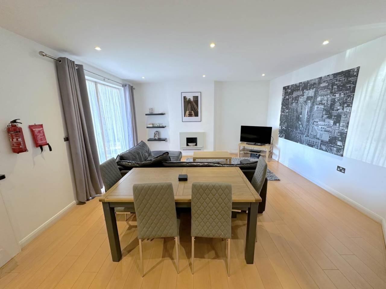 Parc Y Bryn Serviced Apartments Αμπερίστγουιθ Εξωτερικό φωτογραφία