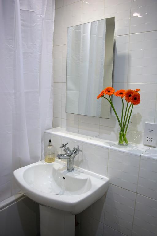 Parc Y Bryn Serviced Apartments Αμπερίστγουιθ Εξωτερικό φωτογραφία