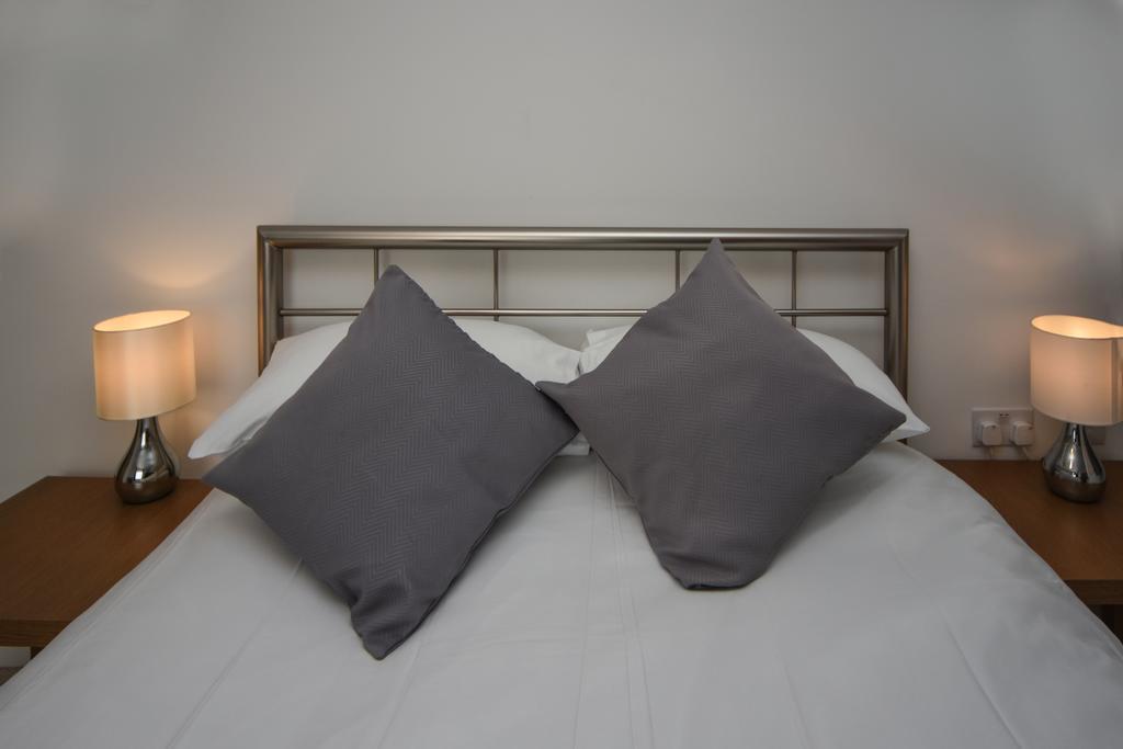 Parc Y Bryn Serviced Apartments Αμπερίστγουιθ Εξωτερικό φωτογραφία