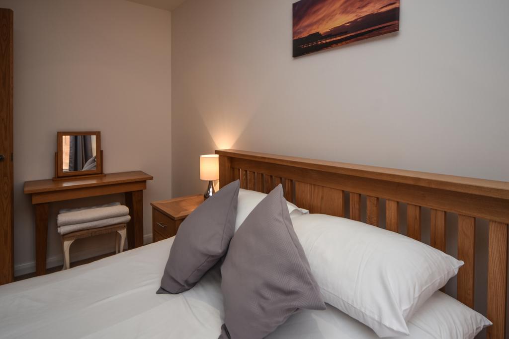 Parc Y Bryn Serviced Apartments Αμπερίστγουιθ Εξωτερικό φωτογραφία