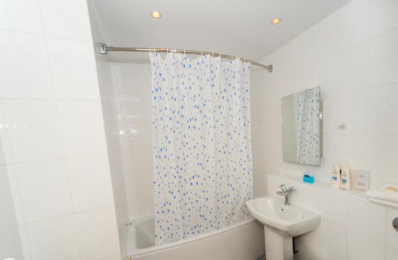 Parc Y Bryn Serviced Apartments Αμπερίστγουιθ Εξωτερικό φωτογραφία